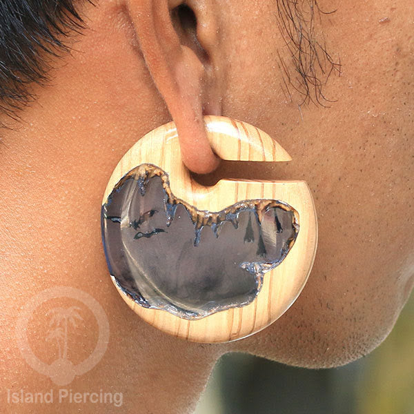 Tindik Anting Piercing Epoxy dan Kayu Ear-weight motif jamur dan kelelawar
