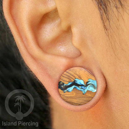 Tindik Ear-plug Piercing dari kayu ukiran tangan kombinasi resin warna warni