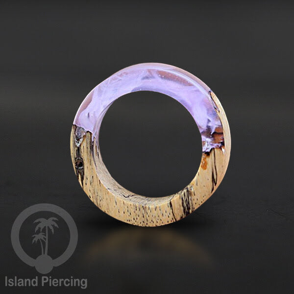 Tindik Ear-tunnel Piercing dari kayu ukiran tangan kombinasi resin warna warni