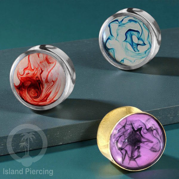 Tindik Ear-plug Resin dalam tunnel kuningan