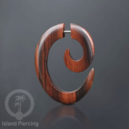 Fake wood piercing, Tindik palsu, Model Kayu Sono warna natural yang datar. Sistem Push