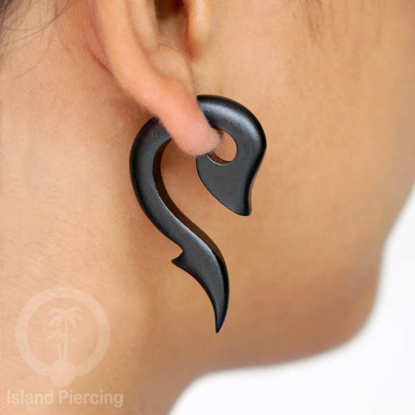 Fake wood piercing, Tindik palsu, Model Kayu Sono warna natural yang datar. Sistem Push