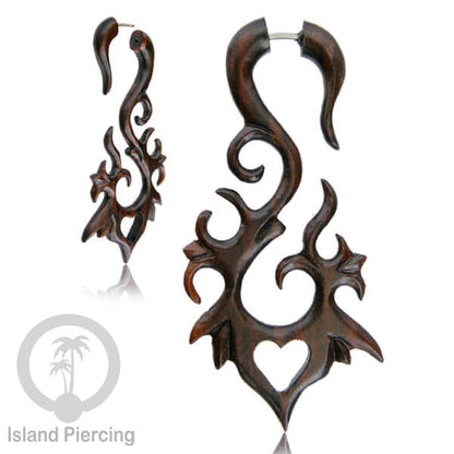 Anting Tindik ukiran Kayu pakai sistem push cocok semua lubang telinga. Fake wooden piercing