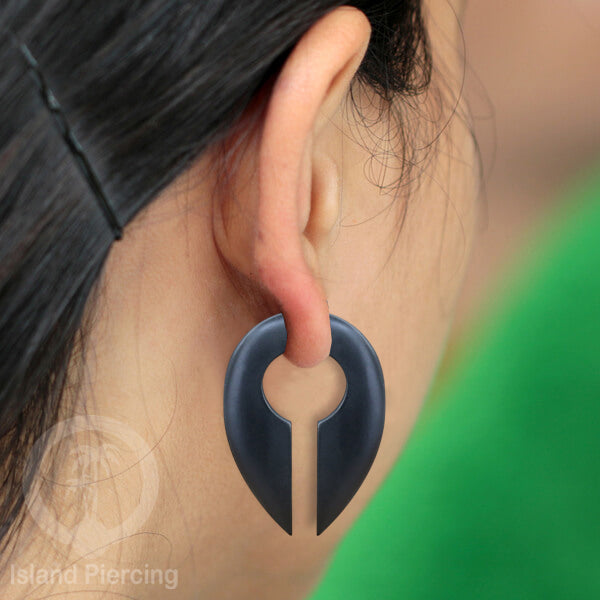 Fake wood piercing, Tindik palsu, Model Kayu Sono warna hitam Sistem Push, untuk semua lubang telinga