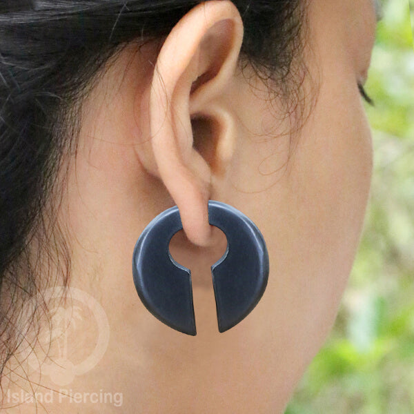 Fake wood piercing, Tindik palsu, Model Kayu Sono warna hitam Sistem Push, untuk semua lubang telinga