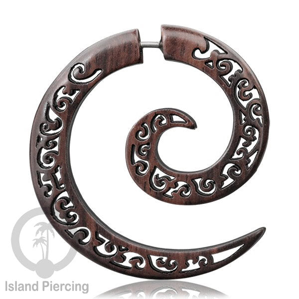 Anting Tindik Kayu ukiran sistem push model spiral besar. Engraved Fake Wood Piercing
