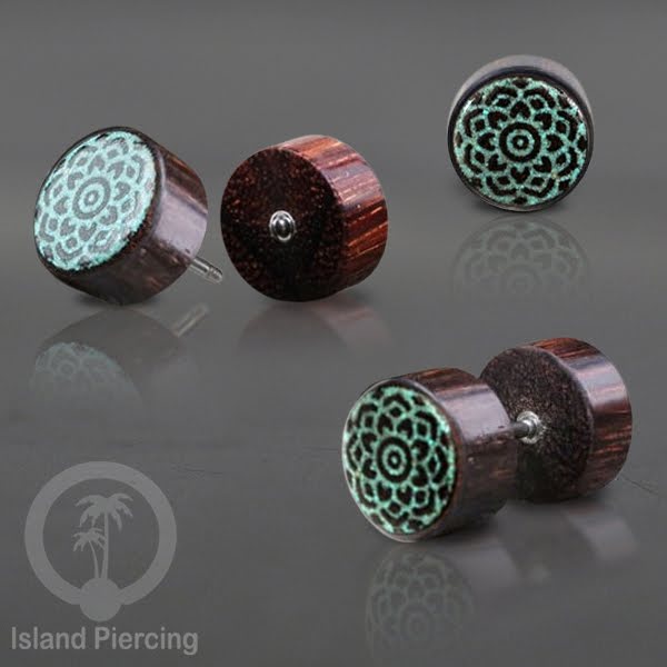 Fake Wood Plugs, Anting Plug kayu ukiran tangan yang sistem mur bisa pakai semua telinga