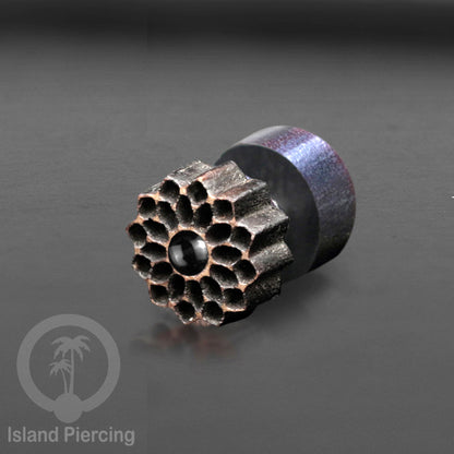 Fake Plug Piercing, Anting Tindik Plug pakai sistem mur ukiran Kayu dengan batu asli.