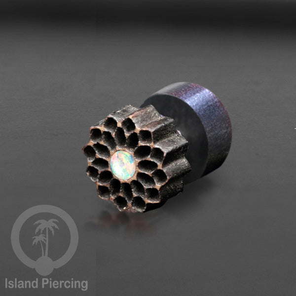 Fake Plug Piercing, Anting Tindik Plug pakai sistem mur ukiran Kayu dengan batu asli.
