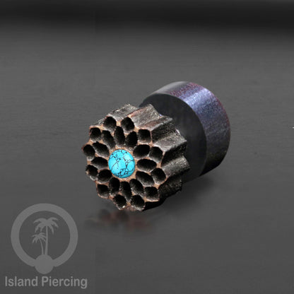 Fake Plug Piercing, Anting Tindik Plug pakai sistem mur ukiran Kayu dengan batu asli.