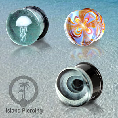Plug kaca Piercing dengan motif sangat menarik. Tindik earplug kaca yang kualitas tinggi