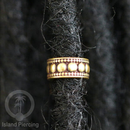 Brass Ear-cuffs anting perhiasan kuningan penjepit telinga yang manis.