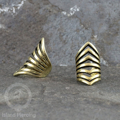 Brass Ear-cuffs anting perhiasan kuningan penjepit telinga ukuran besar dan istimewa.