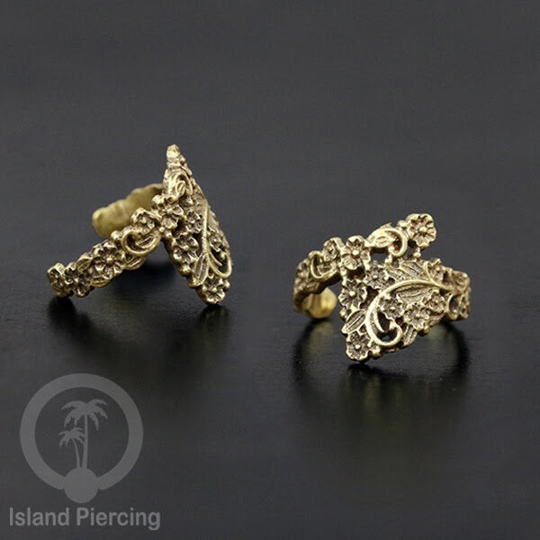 Brass Ear-cuffs anting perhiasan kuningan penjepit telinga variasi bungan dan daun.