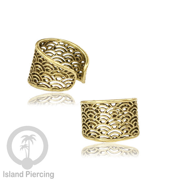 Brass Ear-cuffs anting perhiasan kuningan penjepit telinga variasi bungan dan daun.