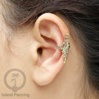 Brass Ear-cuffs anting perhiasan kuningan penjepit telinga variasi bungan dan daun.