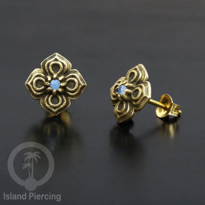 Anting Stud Kuningan dengan Batu Bulan Brass Ear-studs with Moon Stone