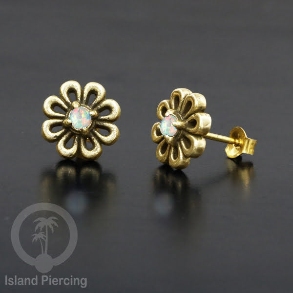 Anting Stud Kuningan dengan Opal Putih Brass Ear-studs with White Opal