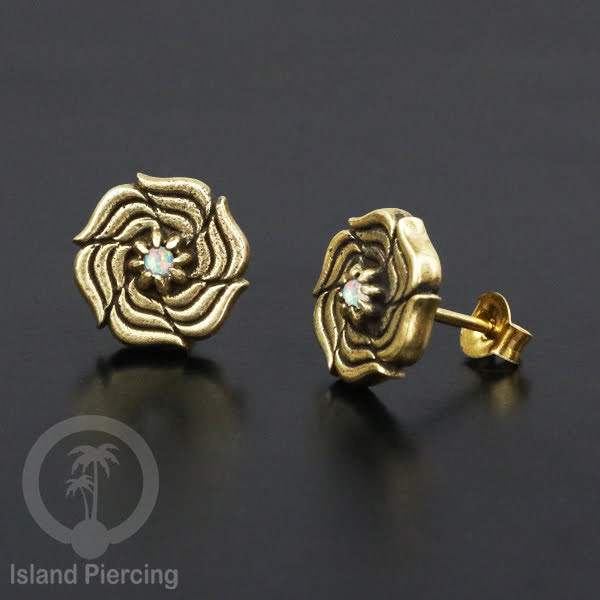 Anting Stud Kuningan dengan Opal Putih Brass Ear-studs with White Opal