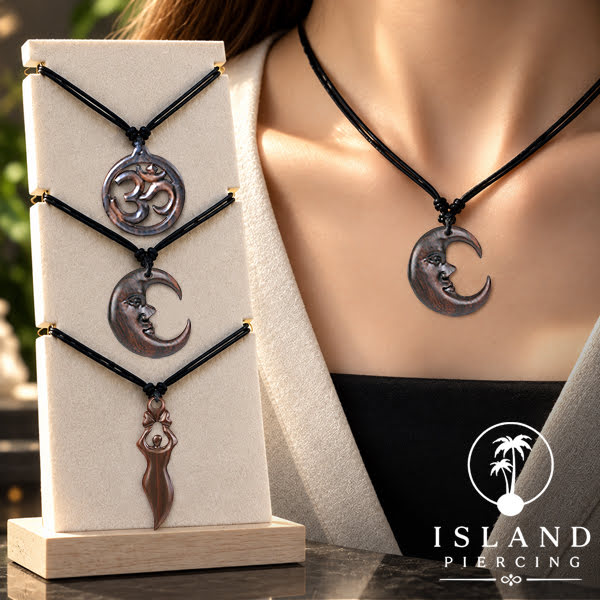 Kalung bandul kayu ukiran tangan dari Bali Carved Wood Pendant Necklaces
