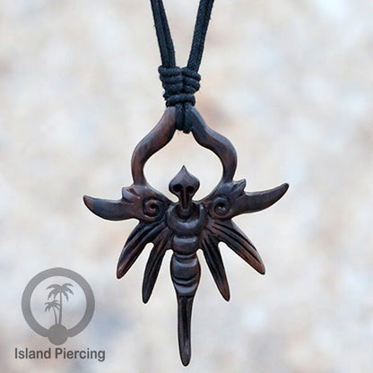Kalung bandul kayu ukiran tangan dari Bali Carved Wood Pendant Necklaces