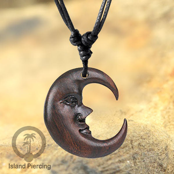 Kalung bandul kayu ukiran tangan dari Bali Carved Wood Pendant Necklaces