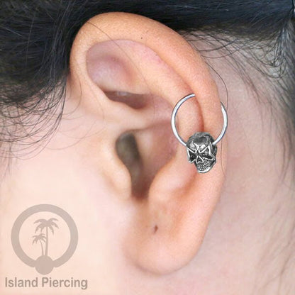 Piercing Stainless BCR dengan Liontin kuningan putih motif yang unik seperti Tengkorak, Ganesha