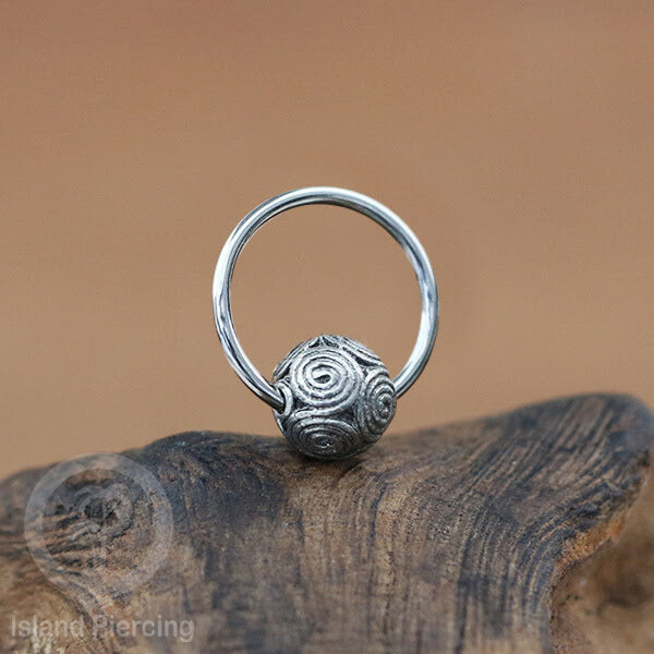 BCR Piercing Stainless dengan dekorasi bola Kuningan putih banyak pilihan motif