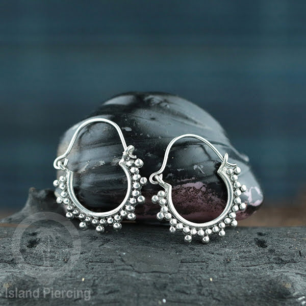 Anting kuningan putih yang kecil dan manis, Small size White Brass Earrings