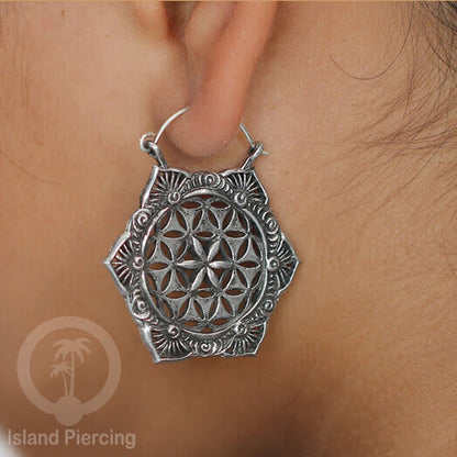 White Brass Tribal Earrings, Anting Kuningan Putih pilihan desain Etnik Pulau Bali
