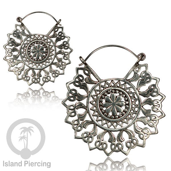 White Brass Tribal Earrings, Anting Kuningan Putih pilihan desain Etnik Pulau Bali