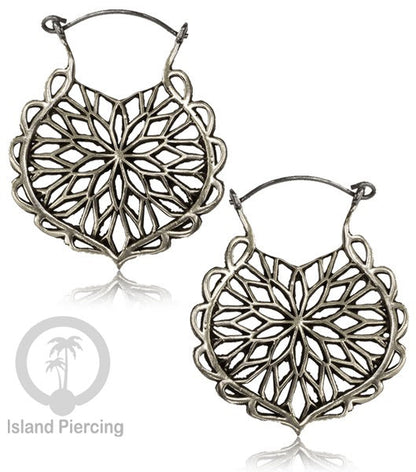 White Brass Tribal Earrings, Anting Kuningan Putih pilihan desain Etnik Pulau Bali