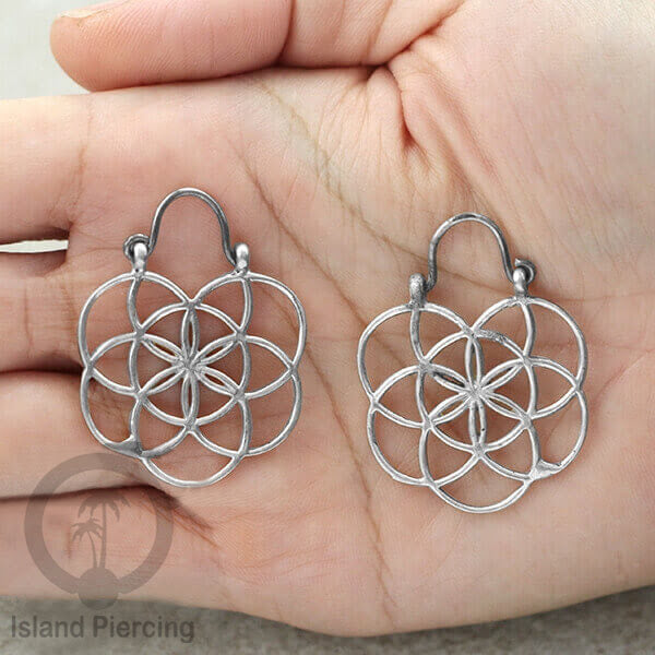 Anting kuningan putih yang kecil dan manis, Small size White Brass Earrings