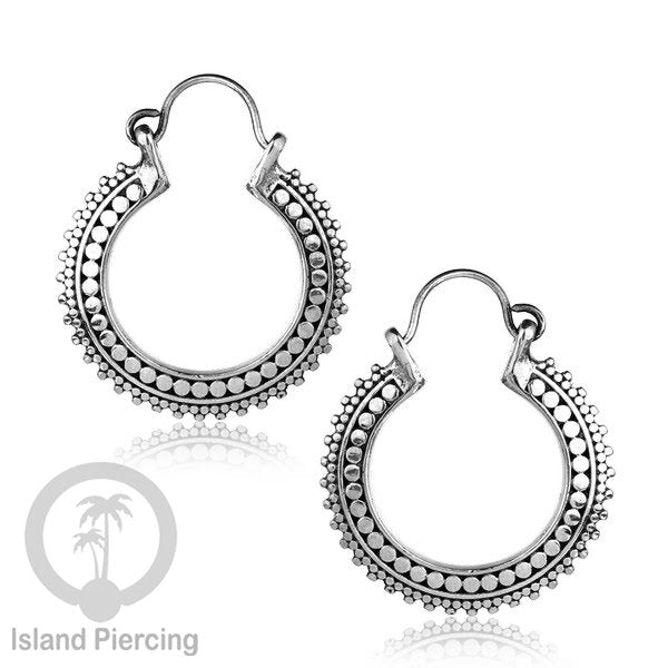 Anting Kuningan Putih inspirasi Pulau Bali, White Brass Earring Bali Style