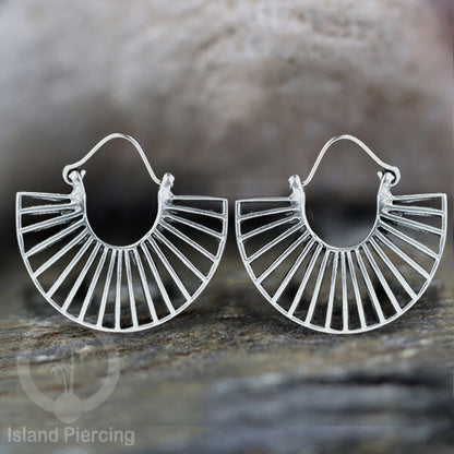 Anting Kuningan Putih inspirasi Pulau Bali, White Brass Earring Bali Style
