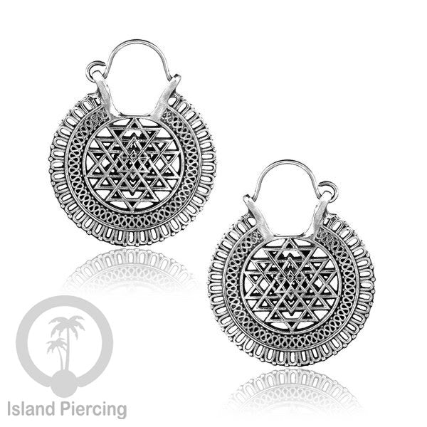 Anting Kuningan Putih Desain Etnik gaya Tribal, Bali Style White Brass Earrings