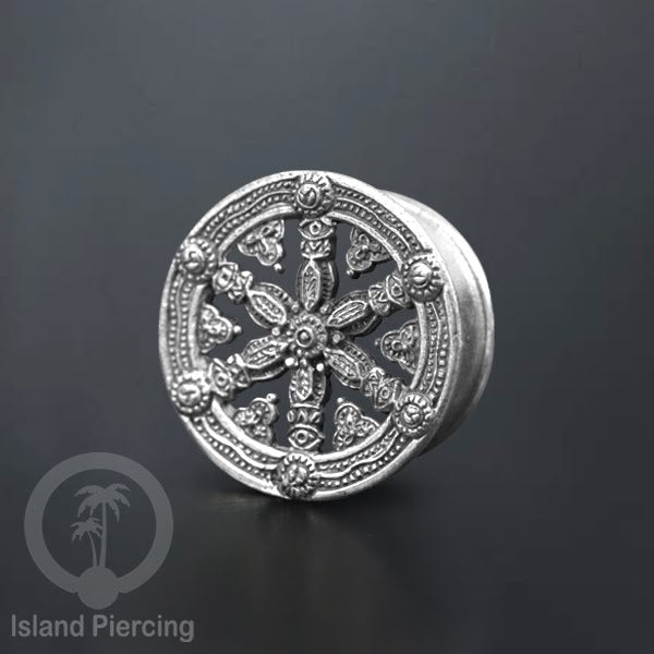 White Brass Ear-plug Tindik plug kuningan putih motif Tengkorak, Naga dan Hantu...
