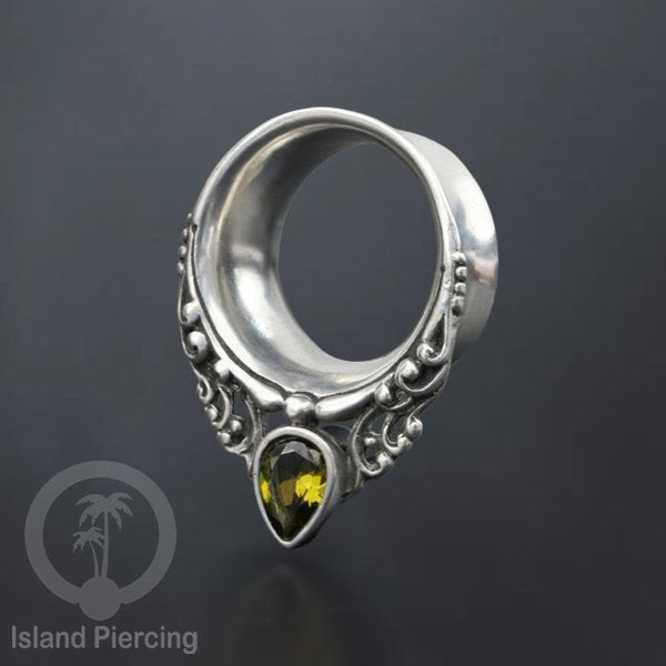 White Brass Ear-Saddle Tindik plug kuningan putih model yang cocok lubang besar