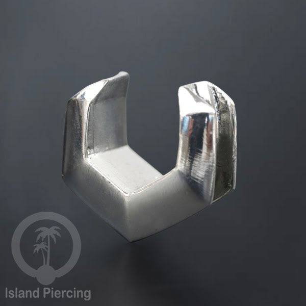 White Brass Ear-Saddle Tindik plug kuningan putih model polos  3 variasi