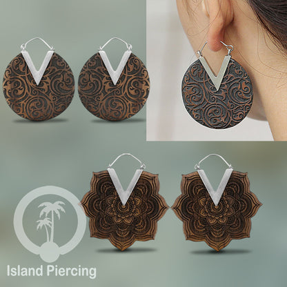 Anting Mandala Kayu dan Anting Ukiran dengan Kuningan Putih, Wooden/White Brass Earring