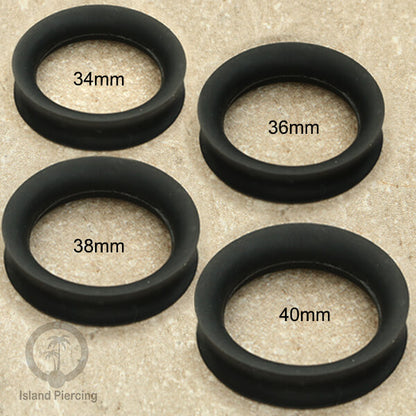 Ear-tunnel Silicone Anting Piercing Silikon Double flair Warna hitam ukuran 4-40mm