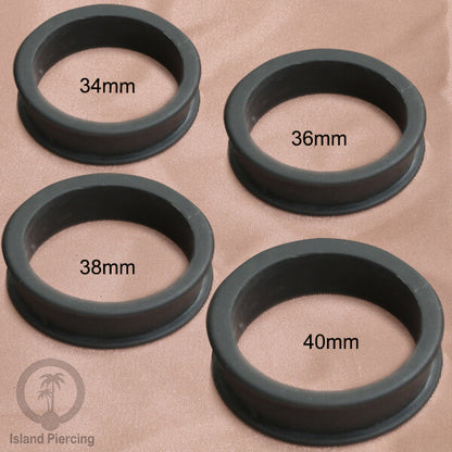 Ear-tunnel Silicone Anting Piercing Silikon datar double flair Warna Hitam ukuran 4-40mm