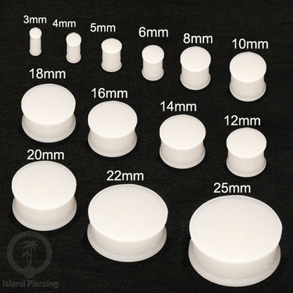 Ear-Plug Silicone Anting Piercing Silikon bentuk bulat warna hitam dan putih ukuran 3-25mm