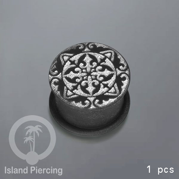 Ear-Plug Silicone Anting Piercing Silikon tindik plug warna hitam dengan ukiran motif polular