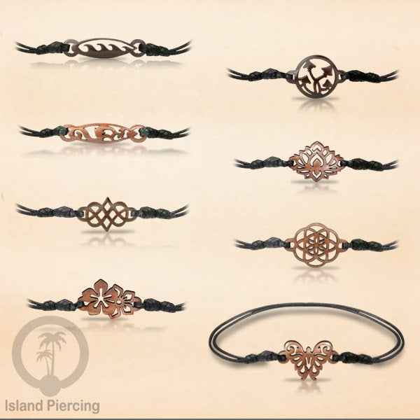 Gelang Tangan Tali yang pakai Liotin kayu model yang menarik, cocok untuk semua umur