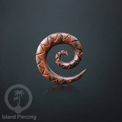 Wood Piercing  Jewelry, Perhiasan Anting Tindik Kayu banyak motif ukiran tangan