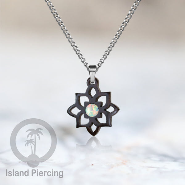 Perhiasan Stainless Kalung Liontin kecil warna Gold motif Bunga, Dragonfly, Kunci, Fairy, Butterfly, Spider