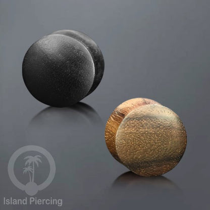 Plug tindik buatan tangan dari kayu Sono dan Kayu Arang ukir pakai tangan di pulau Bali