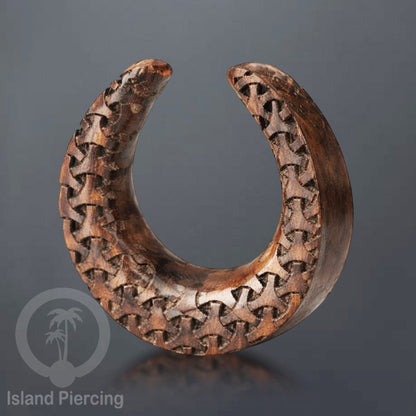 Wooden Ear Saddle Plug Anting Piercing Tindik Kayu buatan tangan dengan ukiran istimewa