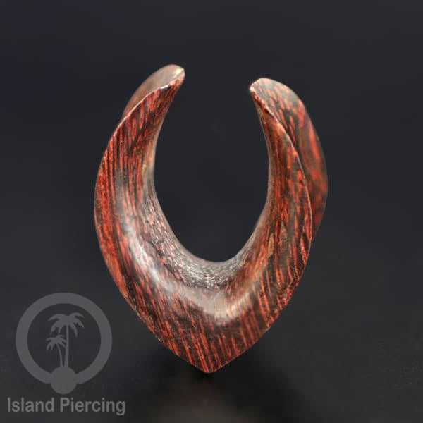 Wooden Ear Saddle Plug Anting Piercing Tindik Kayu buatan tangan dari Kayu Asam &amp; Olive